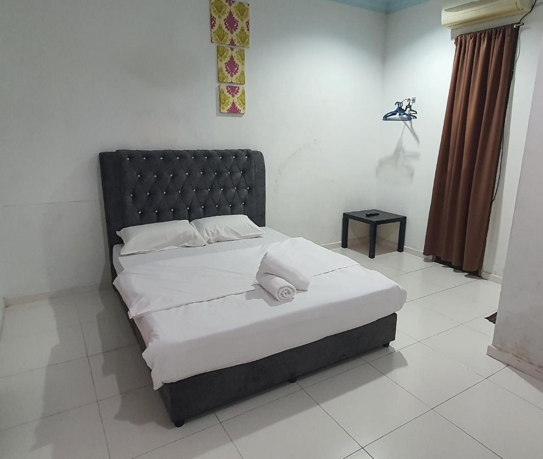 Hotel Rvh Kuala Terengganu Esterno foto