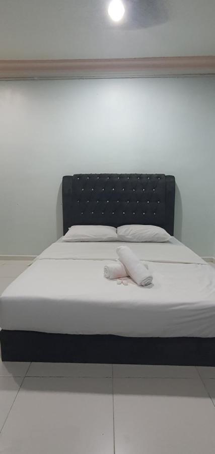 Hotel Rvh Kuala Terengganu Esterno foto