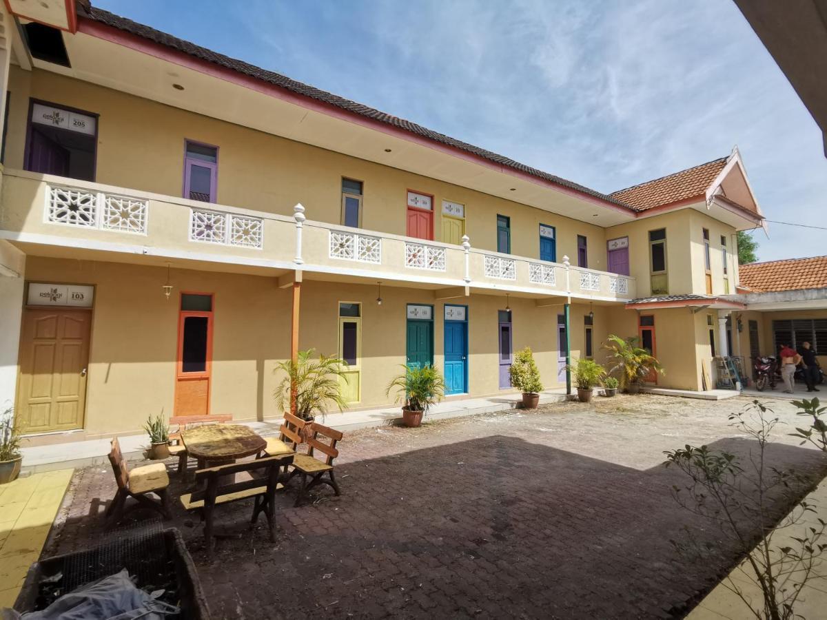 Hotel Rvh Kuala Terengganu Esterno foto