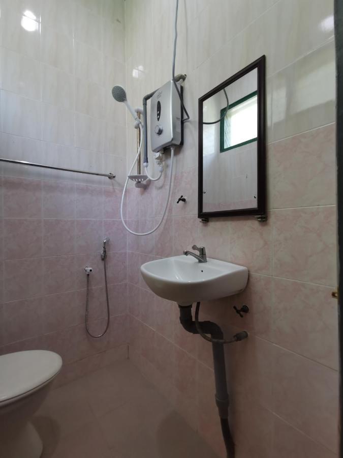 Hotel Rvh Kuala Terengganu Esterno foto