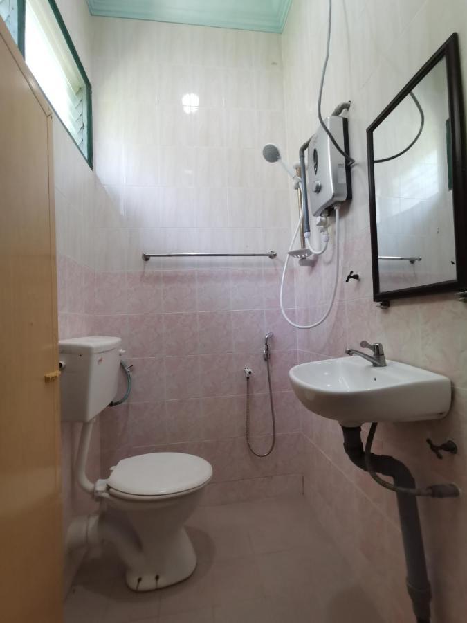Hotel Rvh Kuala Terengganu Esterno foto