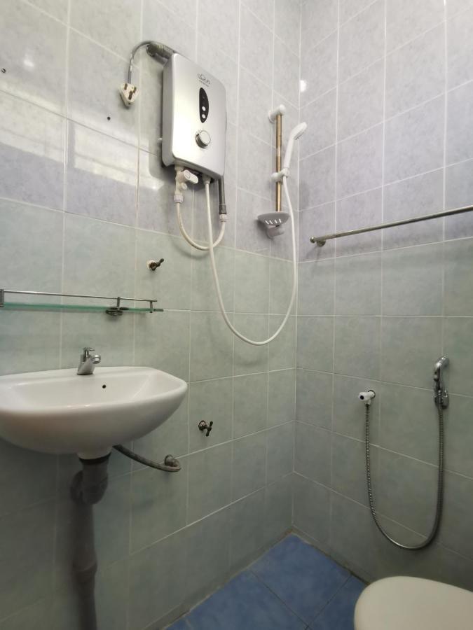 Hotel Rvh Kuala Terengganu Esterno foto