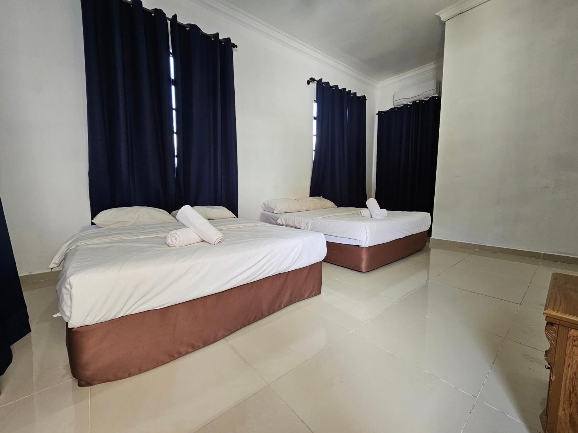 Hotel Rvh Kuala Terengganu Esterno foto